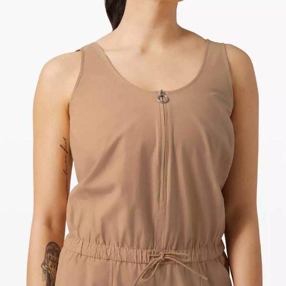 Lululemon women’s  jumpsuit - Picture 3 of 11